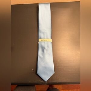 NWT Perry Ellis Tie